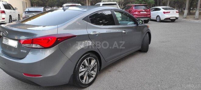 Hyundai Elantra 2015, 233,355 km - 1.8 l - Sumqayıt