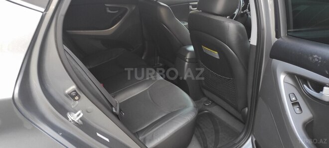 Hyundai Elantra 2015, 233,355 km - 1.8 l - Sumqayıt