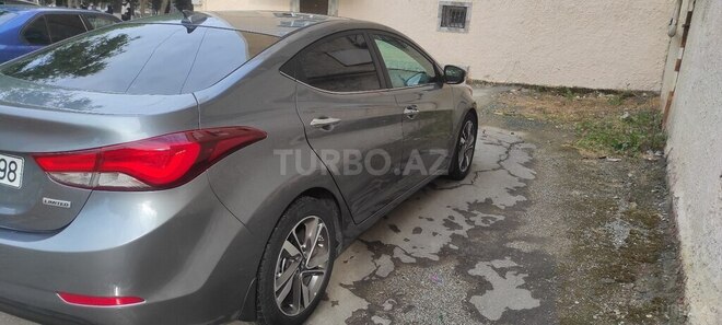 Hyundai Elantra 2015, 233,355 km - 1.8 l - Sumqayıt