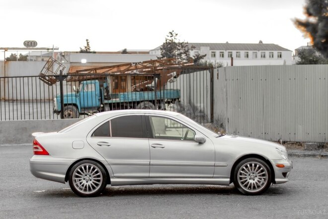 Mercedes C 230 2006, 276,000 km - 2.5 l - Bakı