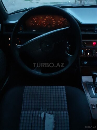 Mercedes E 250 1995, 644,772 km - 2.5 л - İmişli