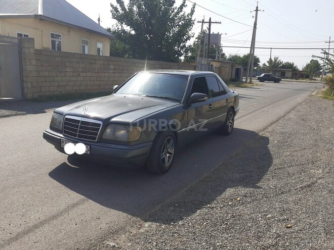Mercedes E 250 1995, 644,772 km - 2.5 л - İmişli