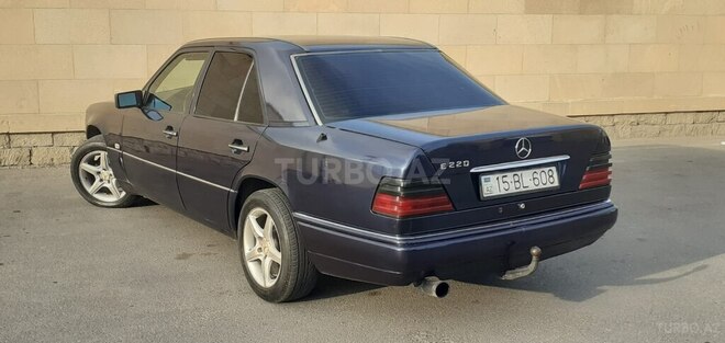 Mercedes E 200 1995, 359,683 km - 2.0 l - Bakı