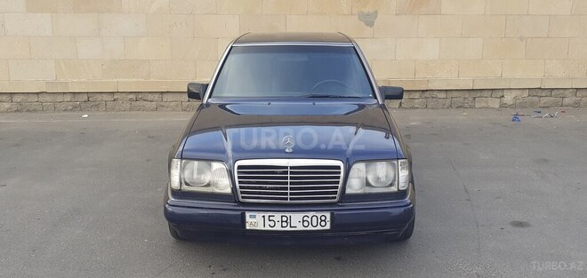 Mercedes E 200 1995, 359,683 km - 2.0 l - Bakı