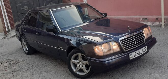 Mercedes E 200 1995, 359,683 km - 2.0 l - Bakı