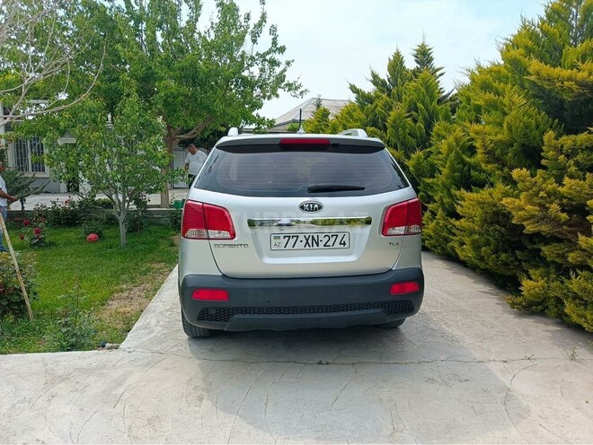 Kia Sorento-4