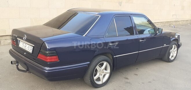 Mercedes E 200 1995, 359,683 km - 2.0 l - Bakı