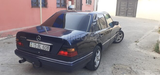 Mercedes E 200 1995, 359,683 km - 2.0 l - Bakı