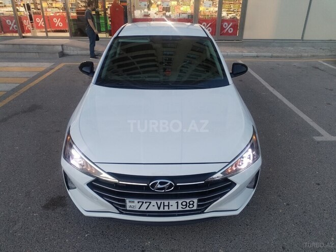 Hyundai Elantra 2018, 135,185 km - 2.0 л - Bakı
