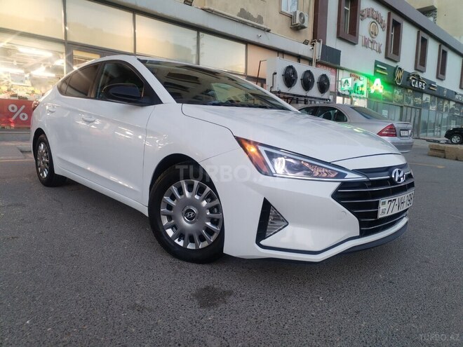 Hyundai Elantra 2018, 135,185 km - 2.0 л - Bakı