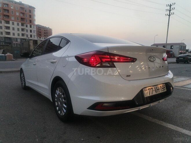 Hyundai Elantra 2018, 135,185 km - 2.0 л - Bakı