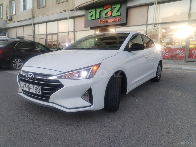 Hyundai Elantra 2018, 135,185 km - 2.0 л - Bakı