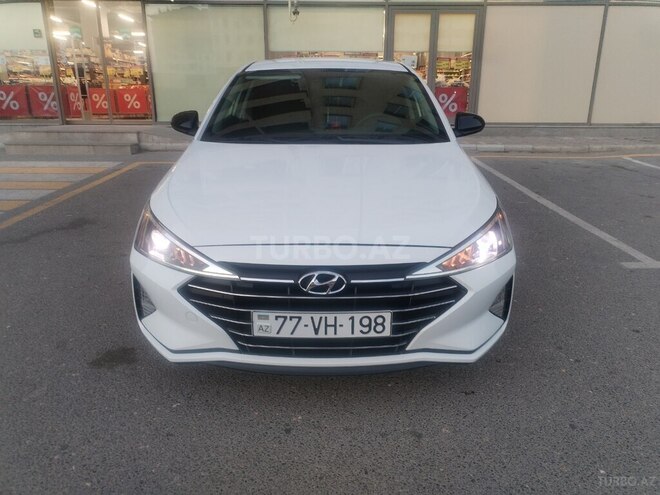 Hyundai Elantra 2018, 135,185 km - 2.0 л - Bakı