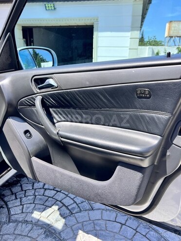 Mercedes C 200 2000, 357,000 km - 2.0 л - Bakı