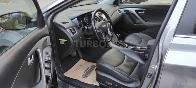 Hyundai Elantra 2015, 225,308 km - 1.8 л - Sumqayıt