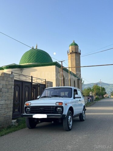LADA (VAZ) Niva 2015, 90,091 km - 1.7 l - Yardımlı