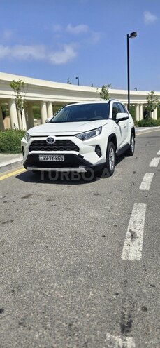 Toyota RAV4-1