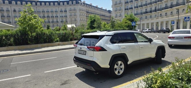 Toyota RAV4-4