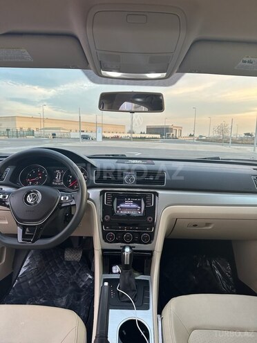 Volkswagen Passat 2017, 140,000 km - 1.8 l - Bakı