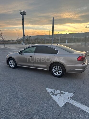 Volkswagen Passat 2017, 140,000 km - 1.8 l - Bakı
