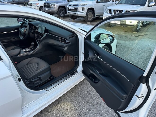 Toyota Camry 2023, 23,800 km - 2.5 l - Bakı