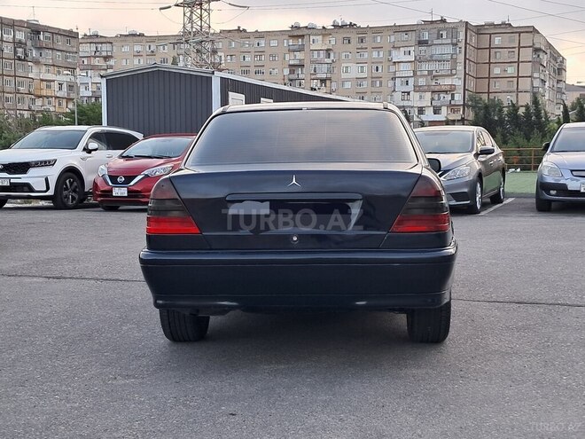 Mercedes C 180 1997, 300,000 km - 1.8 л - Bakı