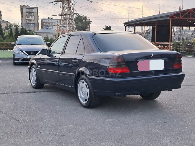 Mercedes C 180 1997, 300,000 km - 1.8 л - Bakı