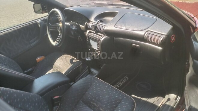Opel Astra 1996, 305,000 km - 1.6 l - Zaqatala
