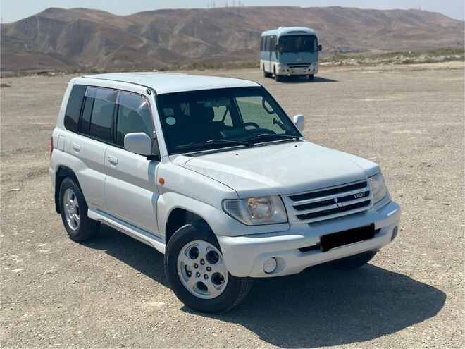 Mitsubishi Pajero io 2000, 230,000 km - 2.0 л - Bakı
