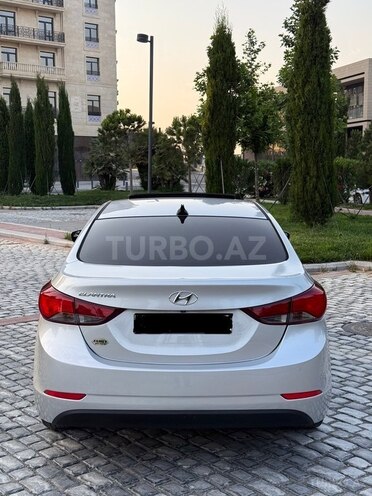 Hyundai Elantra 2015, 118,207 km - 1.8 l - Bakı