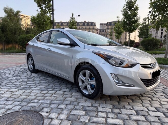 Hyundai Elantra 2015, 118,207 km - 1.8 l - Bakı