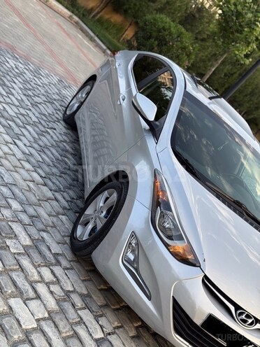Hyundai Elantra 2015, 118,207 km - 1.8 l - Bakı