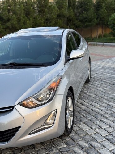 Hyundai Elantra 2015, 118,207 km - 1.8 l - Bakı