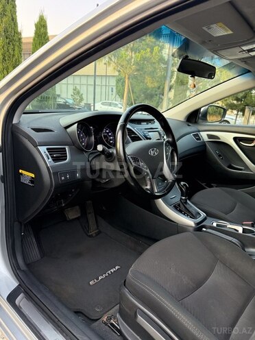 Hyundai Elantra 2015, 118,207 km - 1.8 l - Bakı