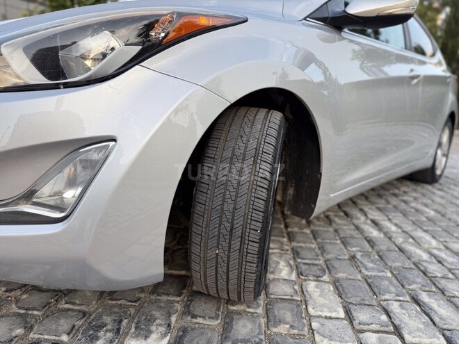 Hyundai Elantra 2015, 118,207 km - 1.8 l - Bakı