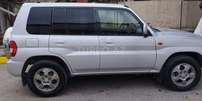 Mitsubishi Pajero io 2001, 258,000 km - 2.0 л - Bakı