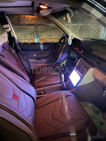 Mercedes E 250 1992, 190,000 km - 2.5 l - Ağdam