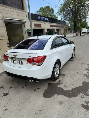 Chevrolet Cruze 2010, 285,000 km - 1.4 l - Qazax