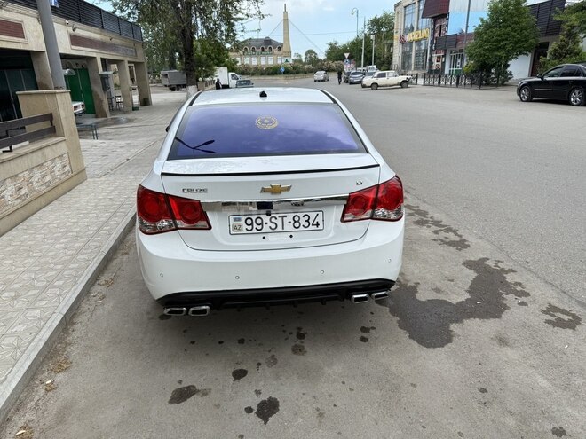 Chevrolet Cruze 2010, 285,000 km - 1.4 l - Qazax