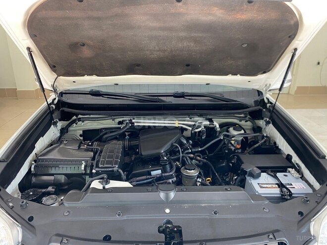 Toyota Land Cruiser Prado-16