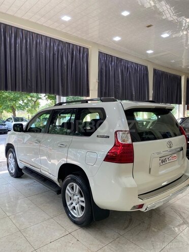 Toyota Land Cruiser Prado-24