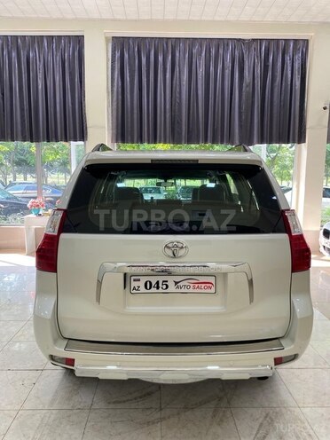 Toyota Land Cruiser Prado-22