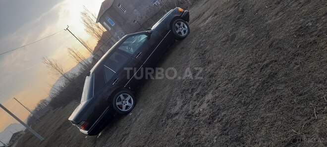 Mercedes E 200 1995, 700,000 km - 2.0 l - Qusar
