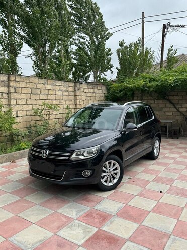 Volkswagen Tiguan 2014, 95,000 km - 2.0 l - Bakı