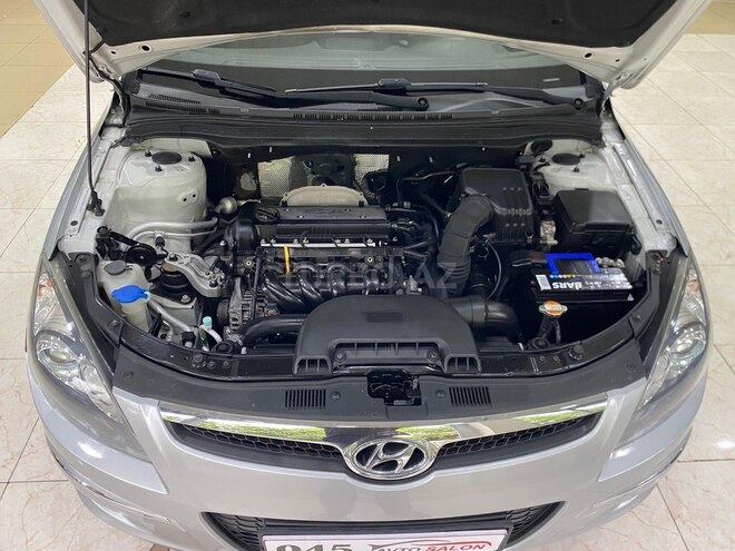 Hyundai i30 2010, 187,000 km - 1.4 л - Mingəçevir