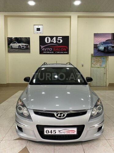 Hyundai i30 2010, 187,000 km - 1.4 л - Mingəçevir