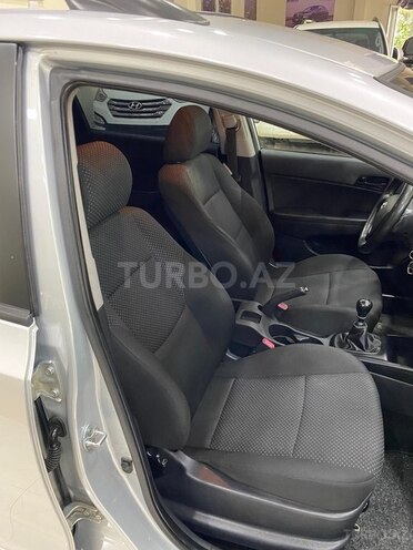 Hyundai i30 2010, 187,000 km - 1.4 л - Mingəçevir