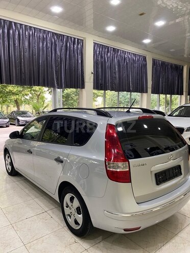 Hyundai i30 2010, 187,000 km - 1.4 л - Mingəçevir
