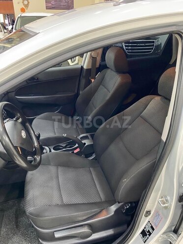 Hyundai i30 2010, 187,000 km - 1.4 л - Mingəçevir