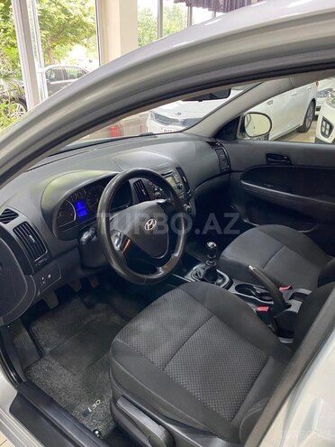 Hyundai i30 2010, 187,000 km - 1.4 л - Mingəçevir